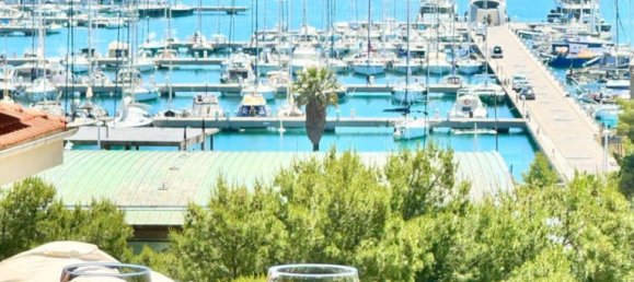 2 rooms Apartment in Imperia, Italy No. 267909 2