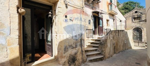 Casa de 3 dormitorios en Ragusa, Italy No. 234811 4