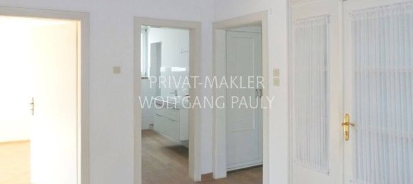 4-salle Appartement à Essen, Germany No. 106584 8