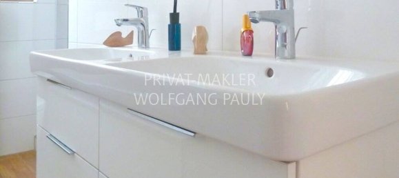 4-salle Appartement à Essen, Germany No. 106584 3