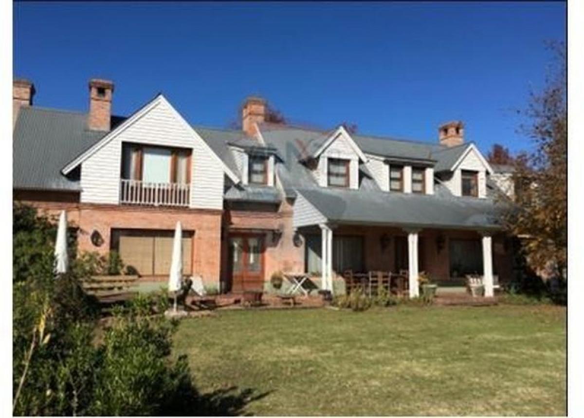 5 bedrooms House in General Rodriguez, Argentina No. 91012