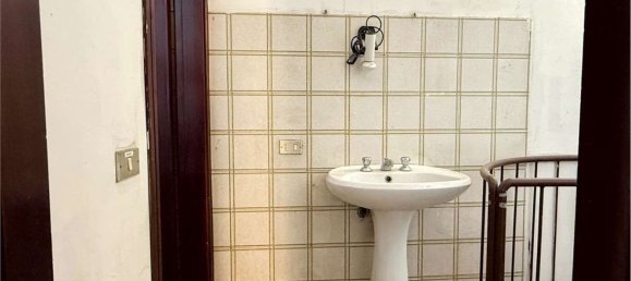 Propriété commerciale à Cislago, Italy 50m² No. 336408 6