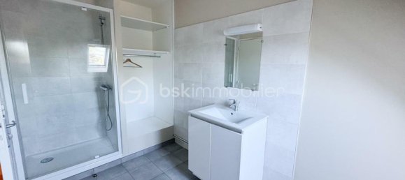 3 bedrooms House in Port-Brillet, France No. 282508 9