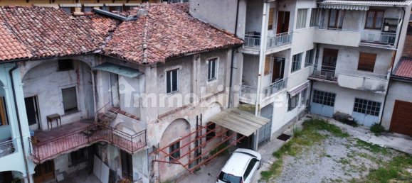 5 bedrooms House in Cologno al Serio, Italy No. 299092 2