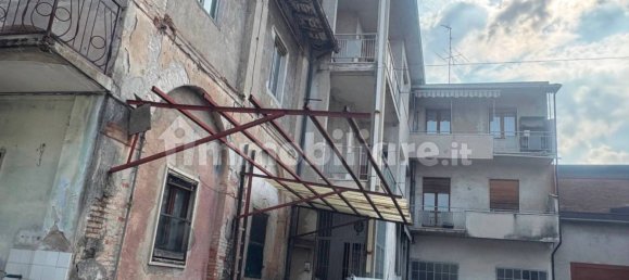 5 bedrooms House in Cologno al Serio, Italy No. 299092 17