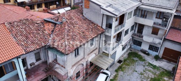 5 bedrooms House in Cologno al Serio, Italy No. 299092 3