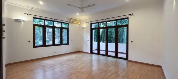 4 dormitorios сasa en alquiler en Thu Duc, Ho Chi Minh, Vietnam № 74740 3