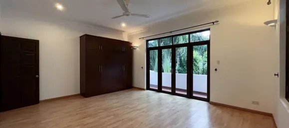 4 dormitorios сasa en alquiler en Thu Duc, Ho Chi Minh, Vietnam № 74740 10