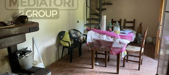 Земельный участок с 1 спальней в Капаннори, Италия № 70592 5