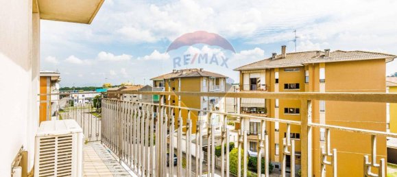 Apartamento de 3 habitaciónes en Busto Arsizio, Italy No. 126335 10