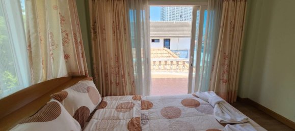 4 bedrooms House for sale in Pattaya, Chonburi, Eastern Thailand, Thailand № 60062 14