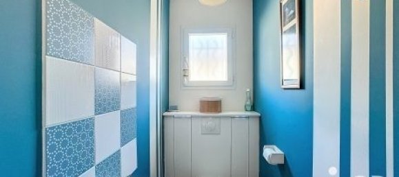 3 bedrooms Villa in Loire, France No. 305538 8