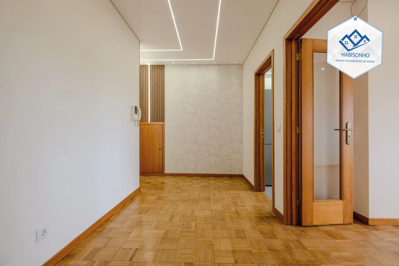 1 bedroom Apartment in Rio Tinto, Portugal No. 307466