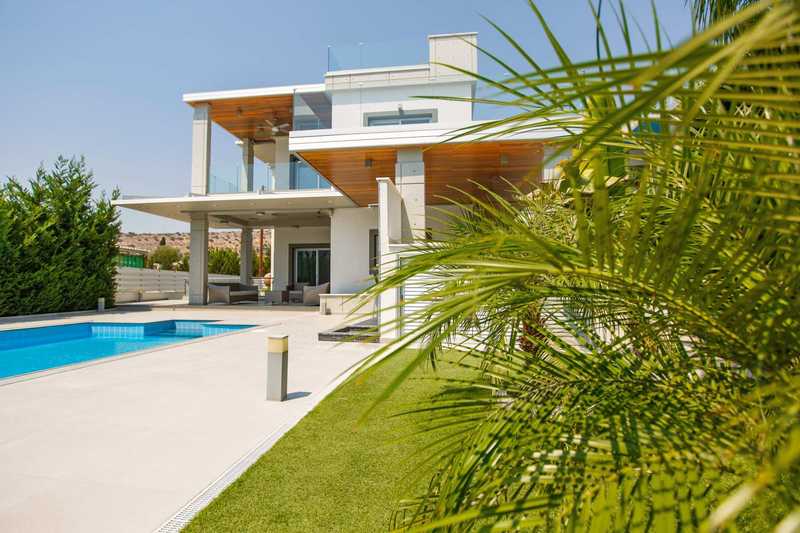 4 Schlafzimmer Gewerbliche Immobilie in Agios Tychonas, Cyprus, Nr. 18612