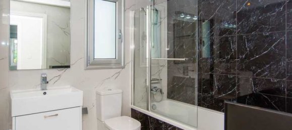 4 Schlafzimmer Gewerbliche Immobilie in Agios Tychonas, Cyprus, Nr. 18612 10