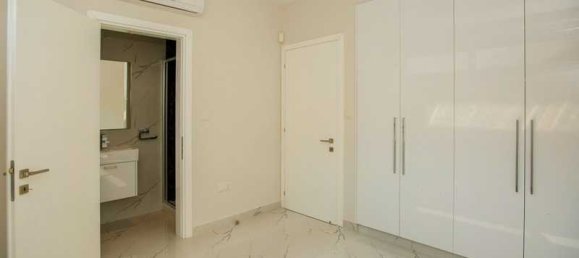 4 Schlafzimmer Gewerbliche Immobilie in Agios Tychonas, Cyprus, Nr. 18612 16