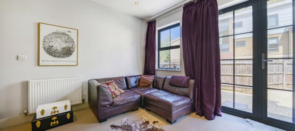 Квартира с 1 спальней в Лондон, Великобритания № 7764 3