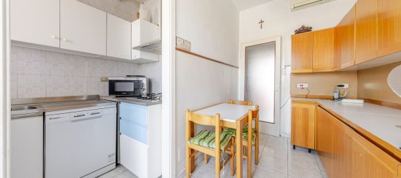3 bedrooms Apartment in Milan, Italy No. 336954 9