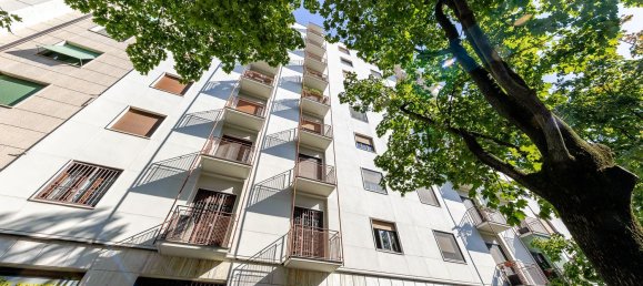 3 bedrooms Apartment in Milan, Italy No. 336954 44