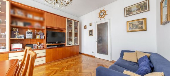 3 bedrooms Apartment in Milan, Italy No. 336954 5