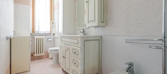 3 bedrooms Apartment in Milan, Italy No. 336954 31