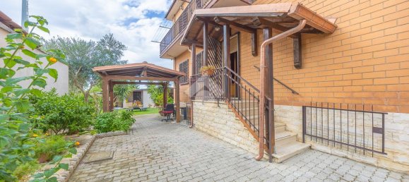 Apartamento de 3 dormitorios en Rome, Italy No. 291900 25