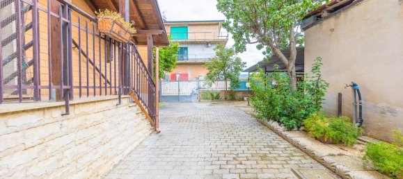 Apartamento de 3 dormitorios en Rome, Italy No. 291900 27