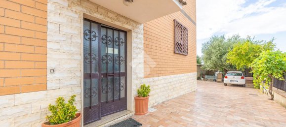 Apartamento de 3 dormitorios en Rome, Italy No. 291900 2