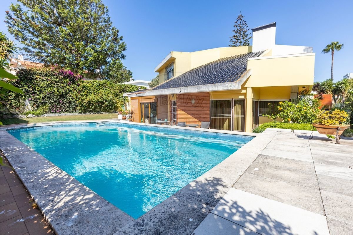 5 غرف نوم منزل في Cascais, Portugal رقم 289576