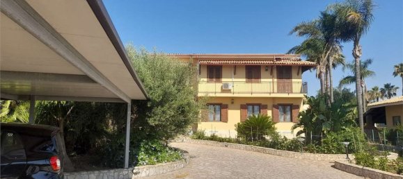 8 rooms Villa in Melilli, Italy No. 351860 2