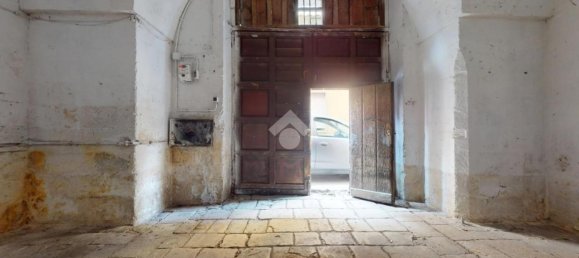 4 rooms House in Francavilla Fontana, Italy No. 22157 2