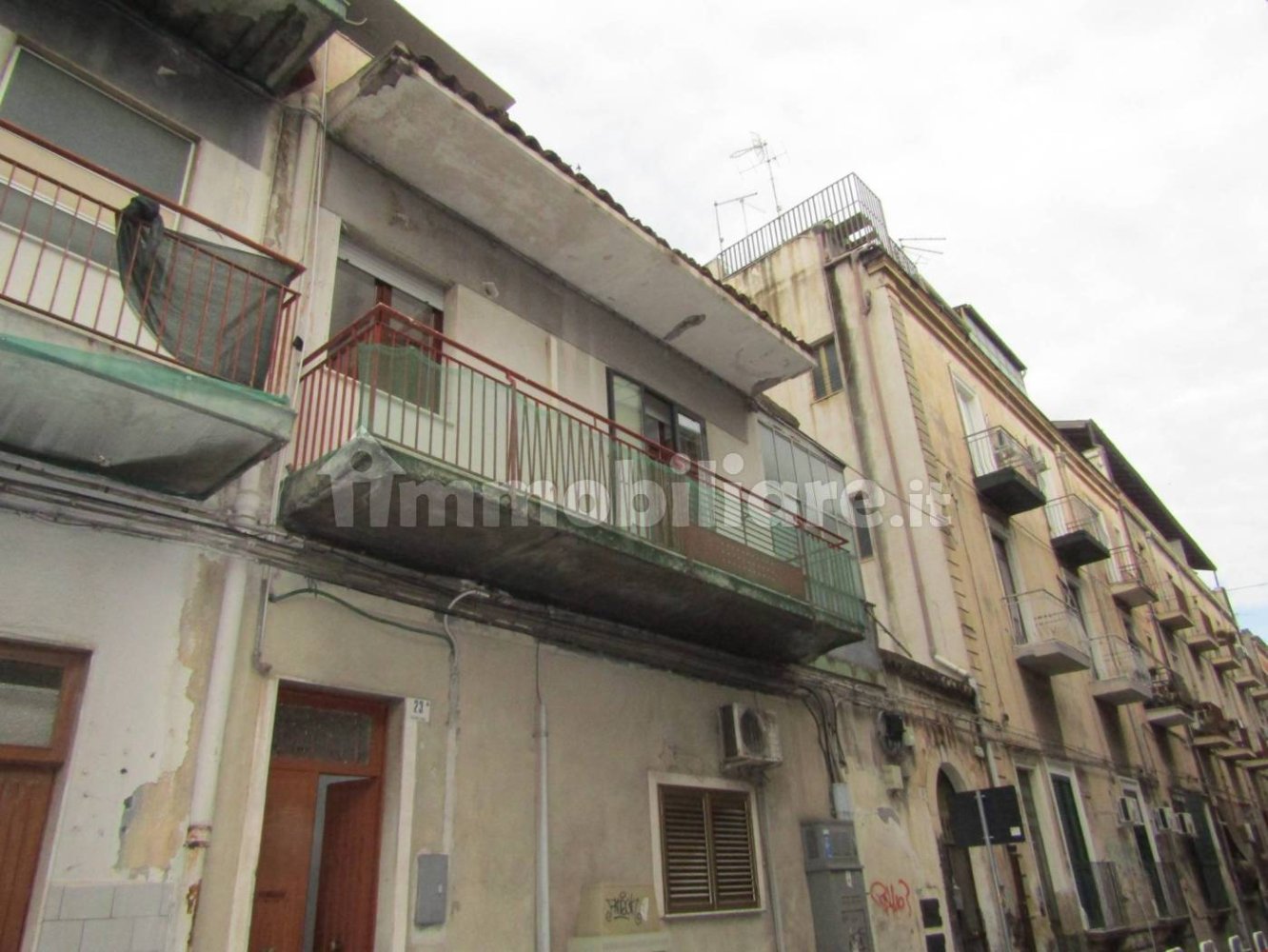 3 Schlafzimmer Schlösser in Catania, Italy, Nr. 62471