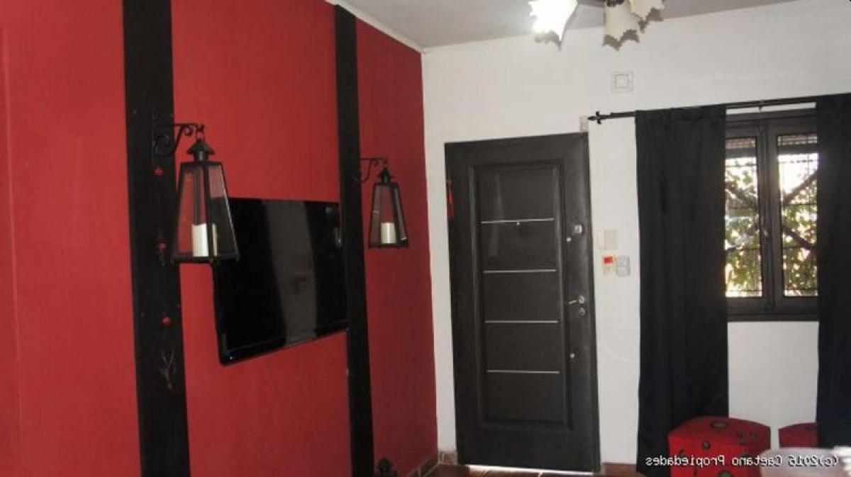 3 bedrooms House in Bermudez, Argentina No. 55482