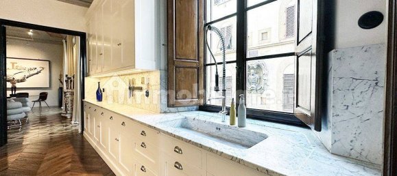 1 bedroom Apartment in Florence, Italy No. 124823 12