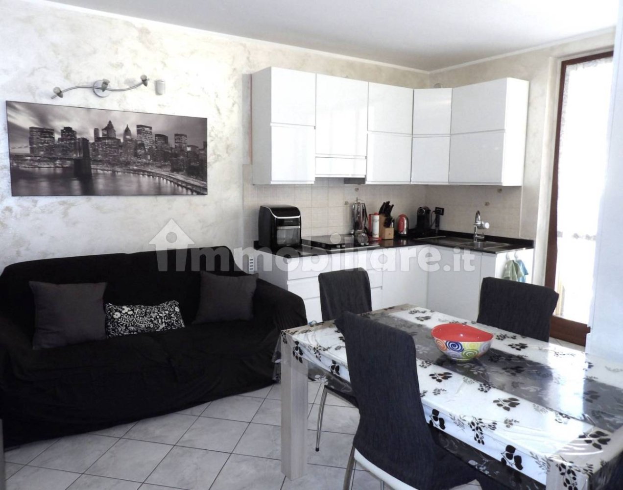 2 Schlafzimmer Wohnung in Zibido San Giacomo, Italy, Nr. 327538