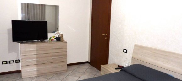 2 Schlafzimmer Wohnung in Zibido San Giacomo, Italy, Nr. 327538 8