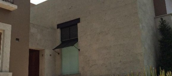 Casa de 3 dormitorios en Mexicali, Mexico No. 153701 2