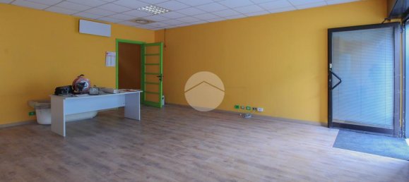 4-salle Propriété commerciale à Vaprio d'Adda, Italy No. 287969 7