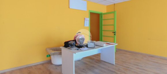 4-salle Propriété commerciale à Vaprio d'Adda, Italy No. 287969 5
