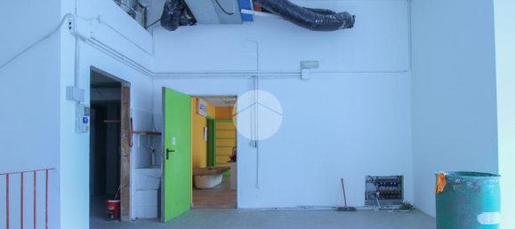 4-salle Propriété commerciale à Vaprio d'Adda, Italy No. 287969 16