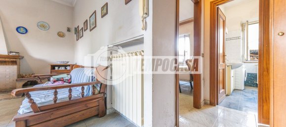 Квартира с 2 спальнями в Рим, Италия № 377770 17