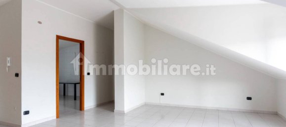3 Schlafzimmer Wohnung in San Nicola la Strada, Italy, Nr. 144826 2