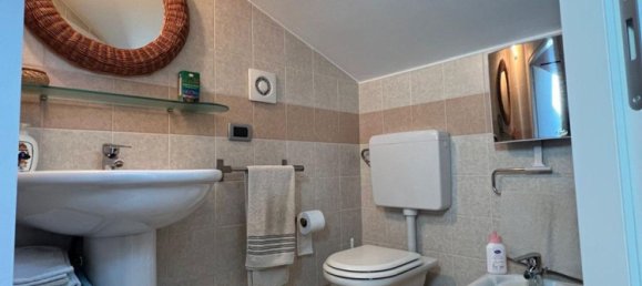 3 rooms Apartment in Lozzo Atestino, Italy No. 150896 18