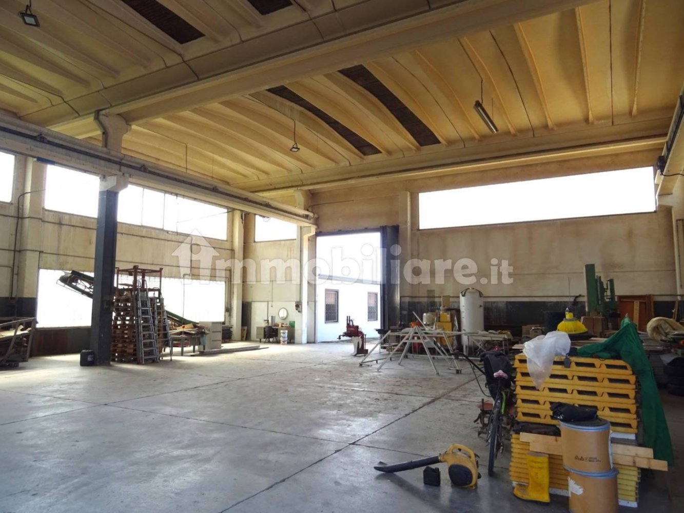 2 rooms Warehouse in Corinaldo, Italy No. 284127