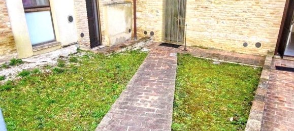 1 bedroom Apartment in Monte Roberto, Italy No. 293123 2