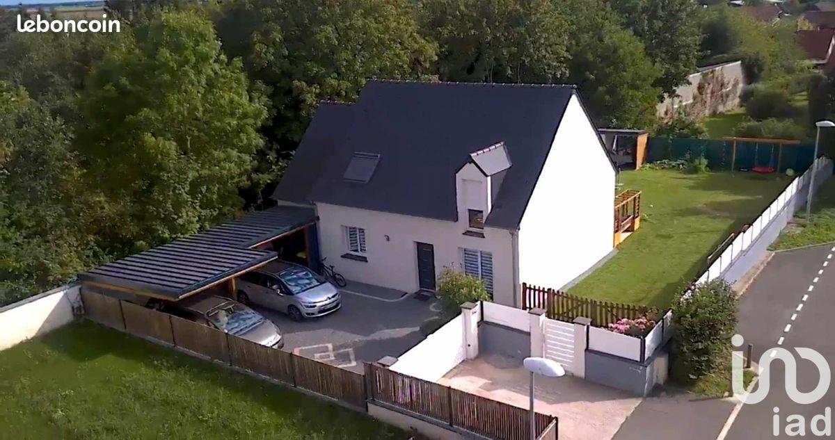 5 bedrooms House in Fontaine-la-Guyon, France No. 237803