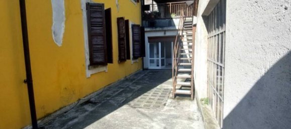 Квартира с 3 спальнями в Лекко, Италия № 286801 22