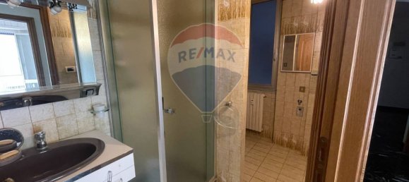 5-salle Appartement à Genoa, Italy No. 55773 21