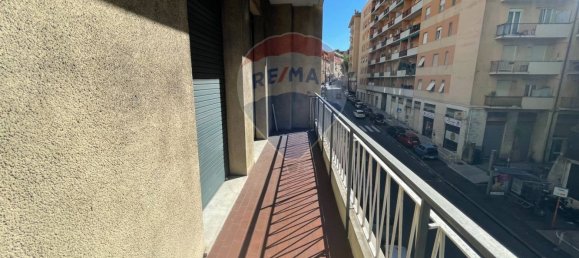 5-salle Appartement à Genoa, Italy No. 55773 3