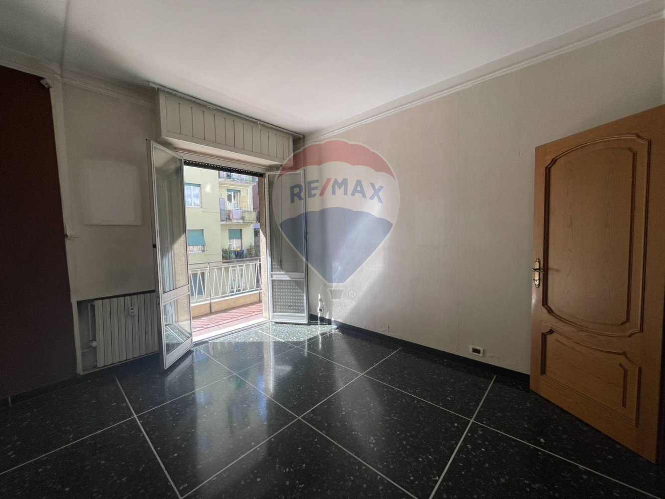 5-salle Appartement à Genoa, Italy No. 55773